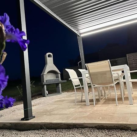Gite La Bergerie, Piscine Chauffee, Couzon Екстер'єр фото